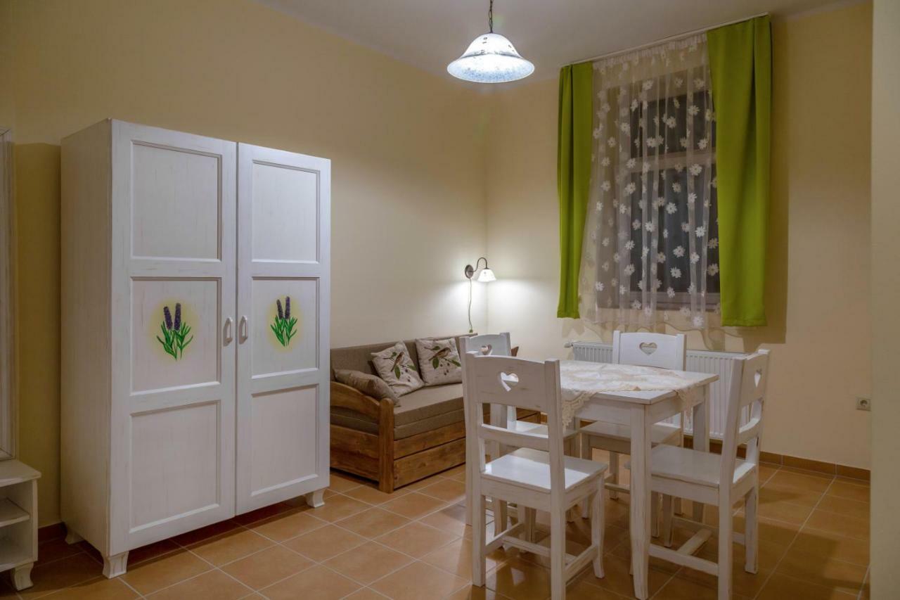 Balzsam Apartmanhaz Harkány Zewnętrze zdjęcie